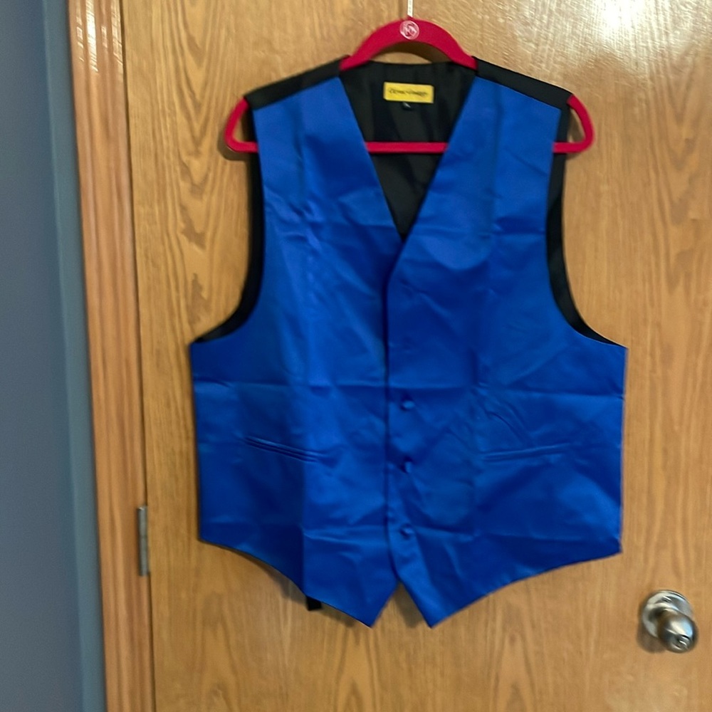 Royal blue men’s vest XL. Oliver George